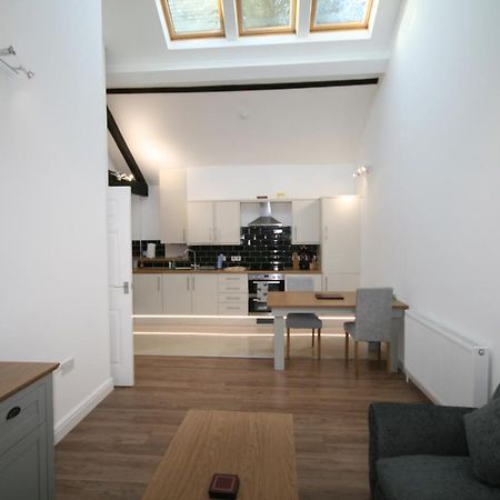 Flat 5, 124 High Street Apartment นิวมาร์เก็ต ภายนอก รูปภาพ